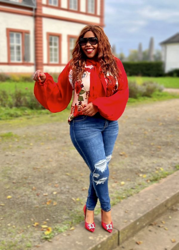 Facetune_13-10-2025-00-57-16 Bluse -Primrose