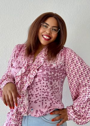 Facetune_10-08-2025-14-16-12 Bluse Lamingoh