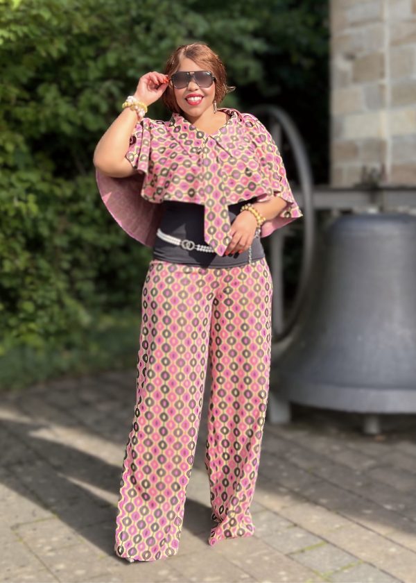 Facetune_24-09-2025-18-00-03 Zweiteiler- Cobby