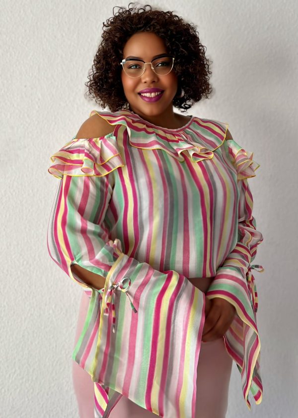 Facetune_13-04-2025-21-23-02 Bluse - Seren