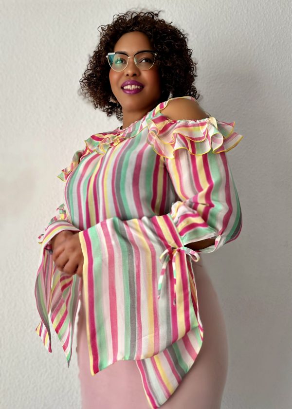 Facetune_13-04-2025-21-40-23 Bluse - Seren