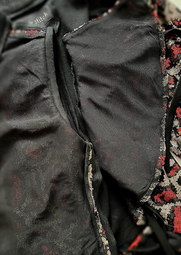 Pailletten- Zweiteiler-Belle