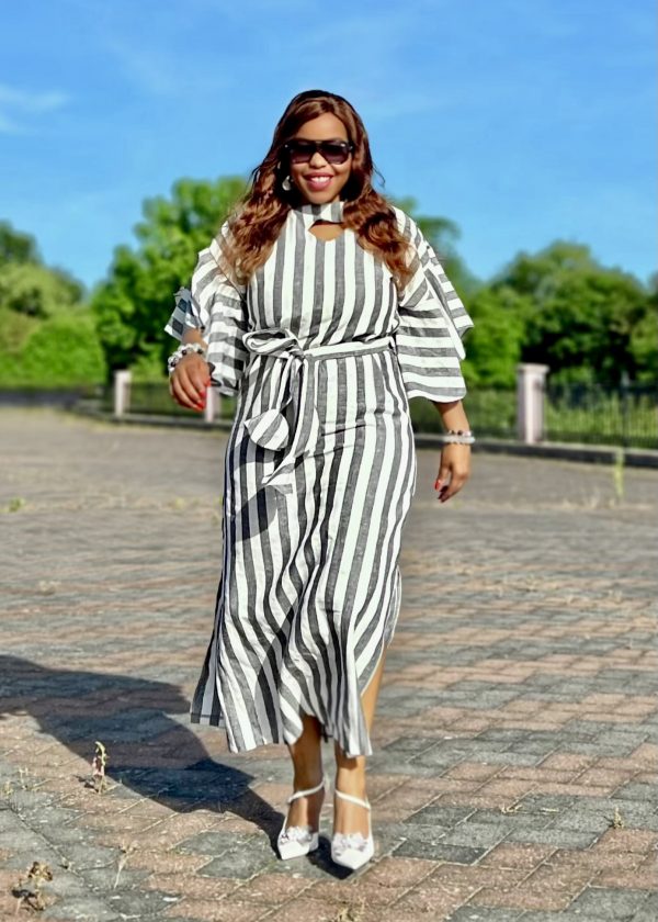 Facetune_18-06-2026-18-57-08 Leinenkleid -Marcia