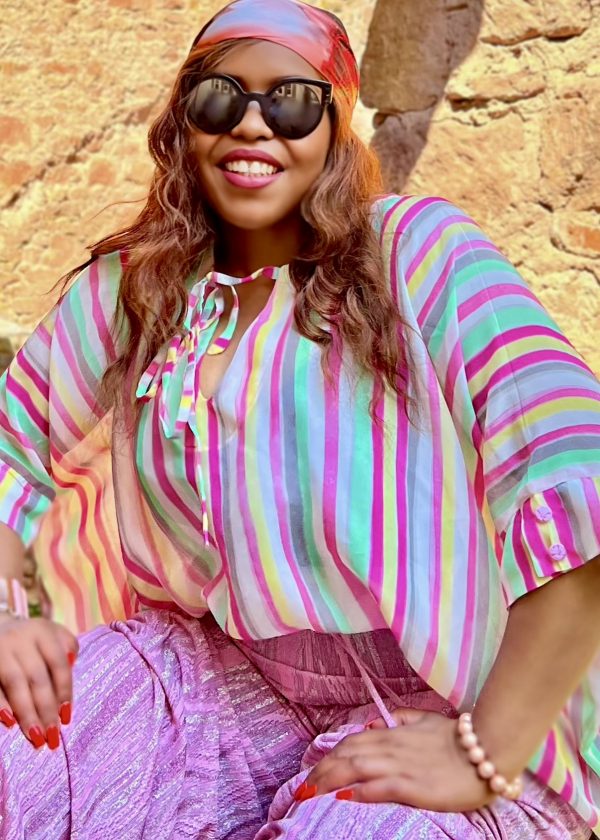 Facetune_24-07-2026-18-52-28 Blusen-Livia